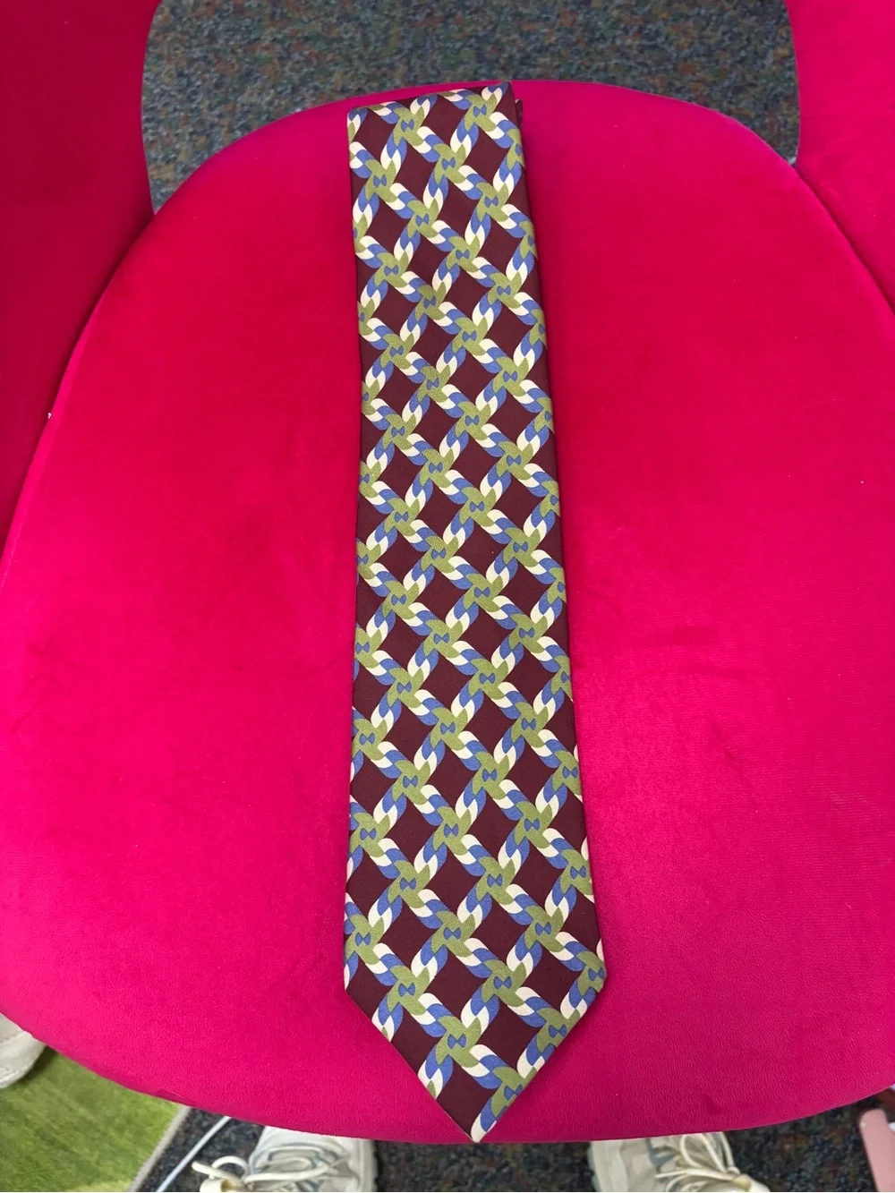 Barneys new york vintage Maroon Geometric Silk Tie 100% silk never worn